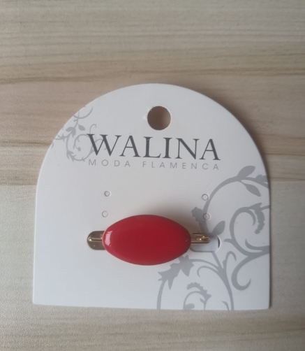 Un lindo broche que es el complemento perfecto para usarlos con tus mantones o mantoncillos.